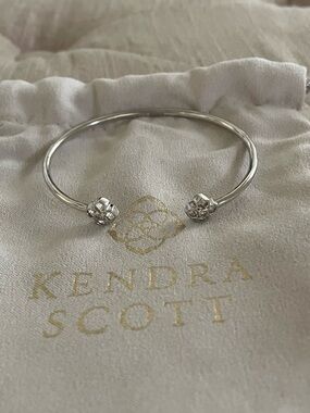 NWOT Kendra Scott Silver Rue Pinch Cuff Bracelet